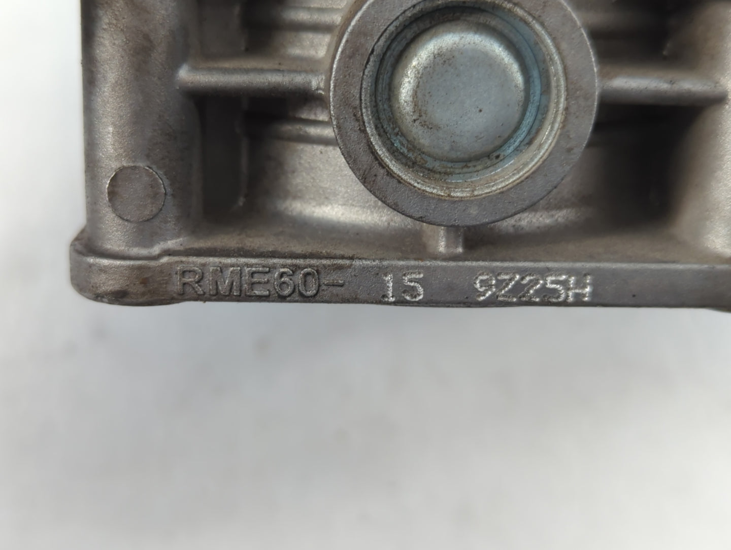 2011-2015 Nissan Rogue Throttle Body P/N:RME60-15 Fits Fits 2011 2012 2013 2014 2015 OEM Used Auto Parts - Oemusedautoparts1