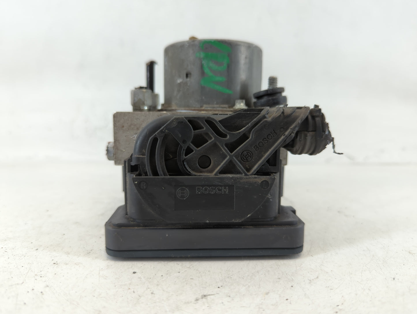 2014-2015 Nissan Rogue ABS Pump Control Module Replacement P/N:47660 4BA0A Fits Fits 2014 2015 OEM Used Auto Parts - Oemused