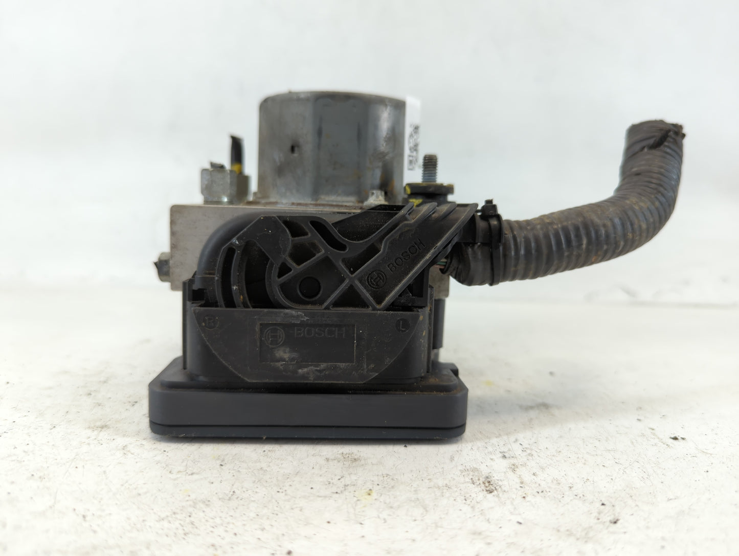 2014-2015 Nissan Rogue ABS Pump Control Module Replacement P/N:47660 4BA0A Fits Fits 2014 2015 OEM Used Auto Parts - Oemused