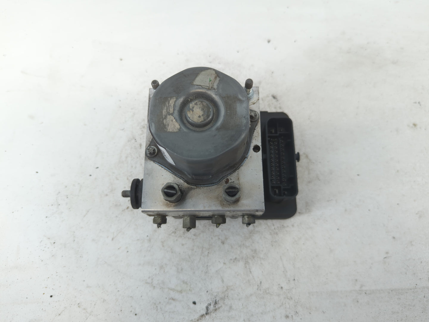2014-2015 Nissan Rogue ABS Pump Control Module Replacement P/N:47660 4BF0A Fits Fits 2014 2015 OEM Used Auto Parts - Oemused