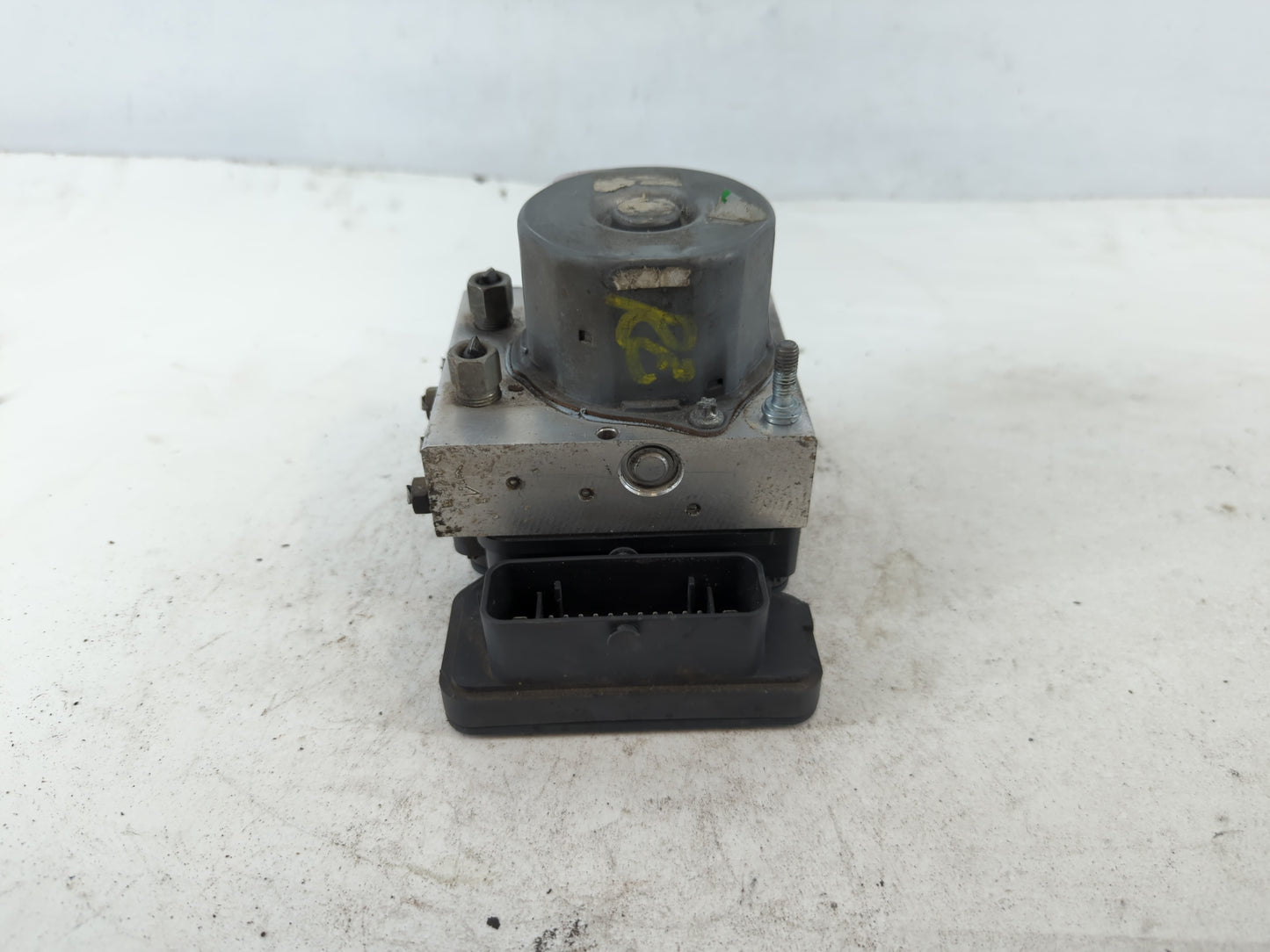 2014-2015 Nissan Rogue ABS Pump Control Module Replacement P/N:47660 4BF0A Fits Fits 2014 2015 OEM Used Auto Parts - Oemused