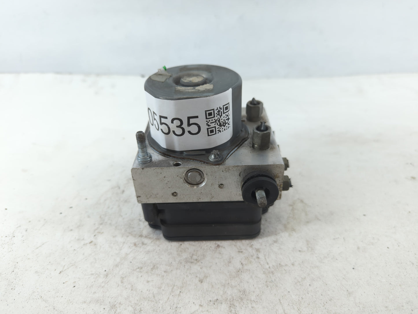 2014-2015 Nissan Rogue ABS Pump Control Module Replacement P/N:47660 4BF0A Fits Fits 2014 2015 OEM Used Auto Parts - Oemused