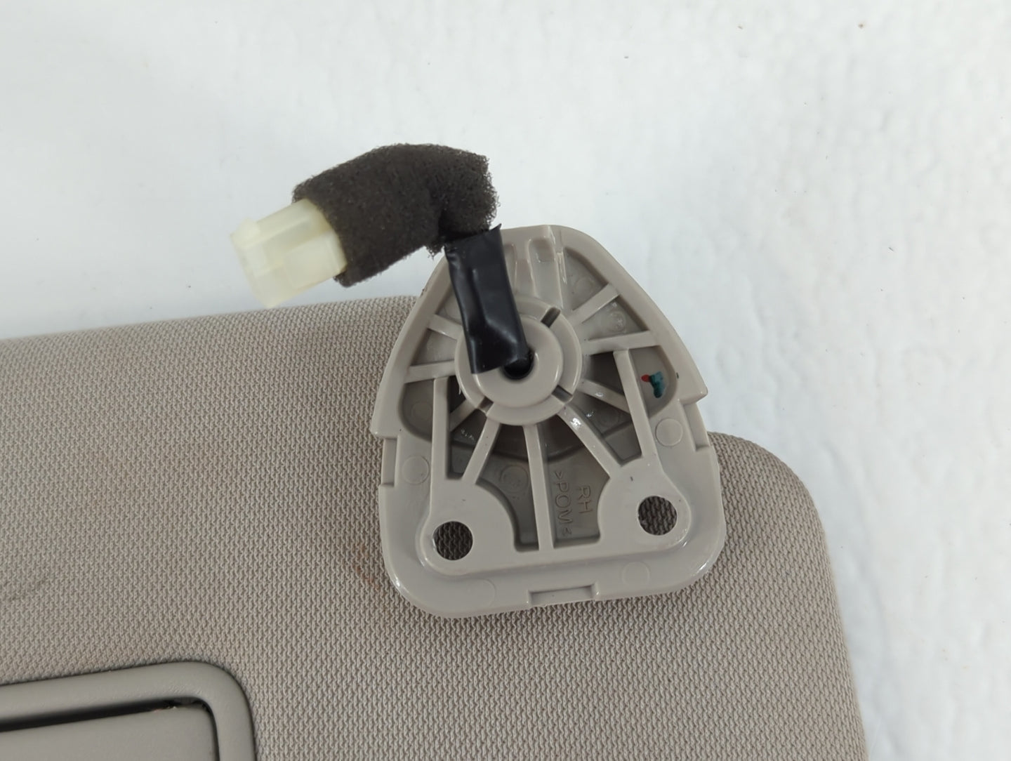 2014-2017 Nissan Rogue Sun Visor Shade Replacement Passenger Right Mirror Fits Fits 2014 2015 2016 2017 OEM Used Auto Parts 