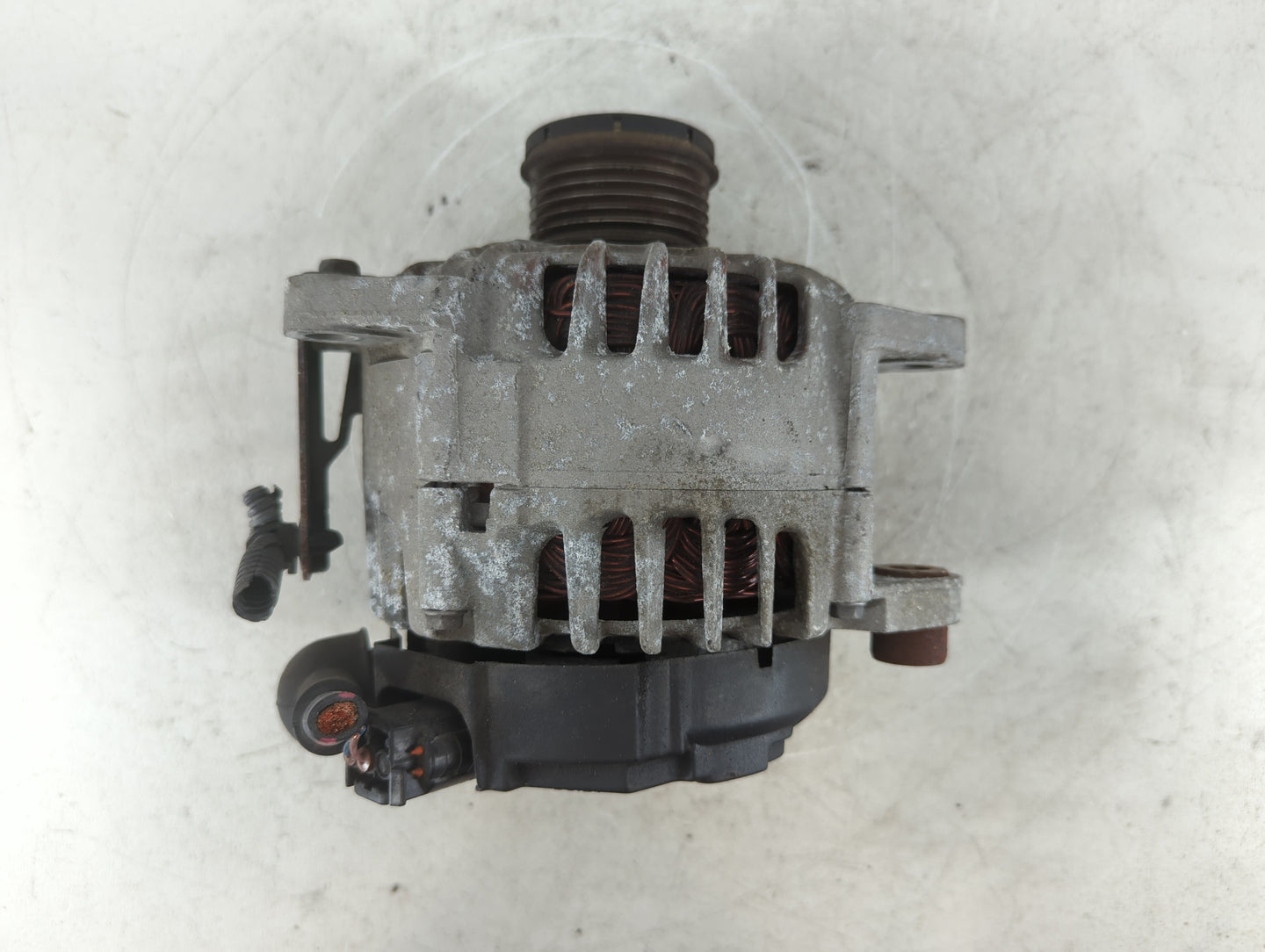 2011-2015 Nissan Rogue Alternator Replacement Generator Charging Assembly Engine OEM Fits OEM Used Auto Parts - Oemusedautop