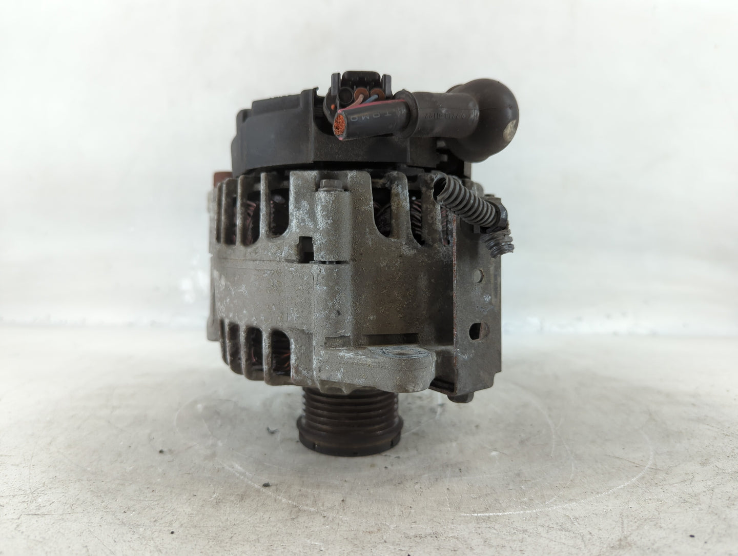 2011-2015 Nissan Rogue Alternator Replacement Generator Charging Assembly Engine OEM Fits OEM Used Auto Parts - Oemusedautop