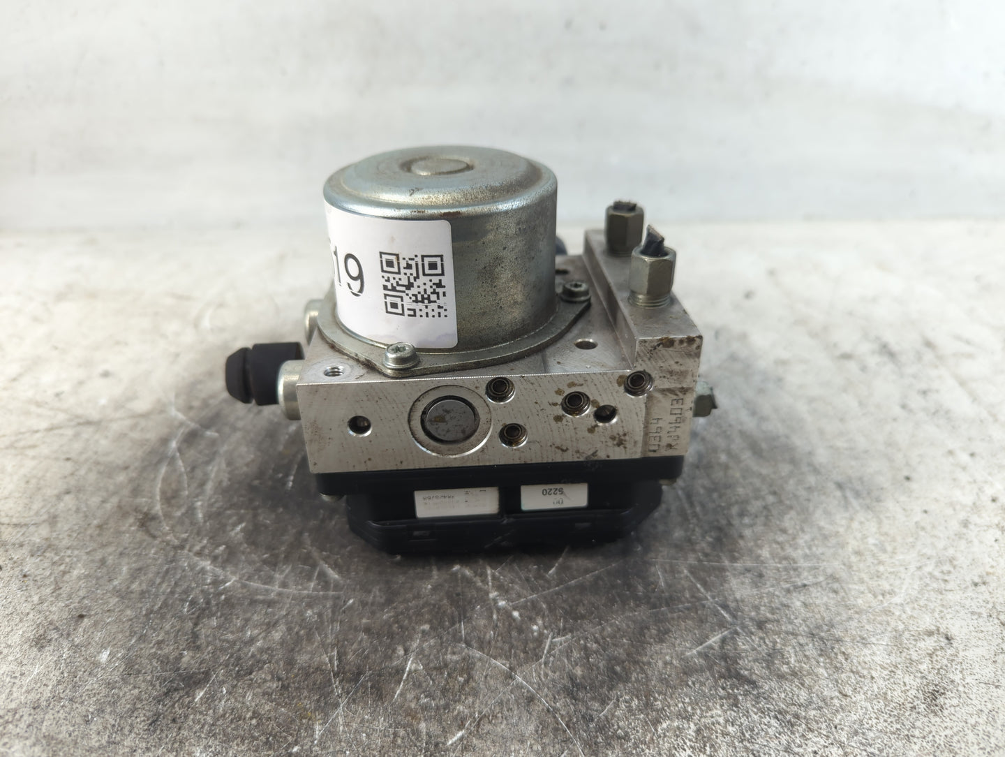 2012-2015 Nissan Rogue ABS Pump Control Module Replacement P/N:45280973 Fits Fits 2012 2013 2014 2015 OEM Used Auto Parts - 