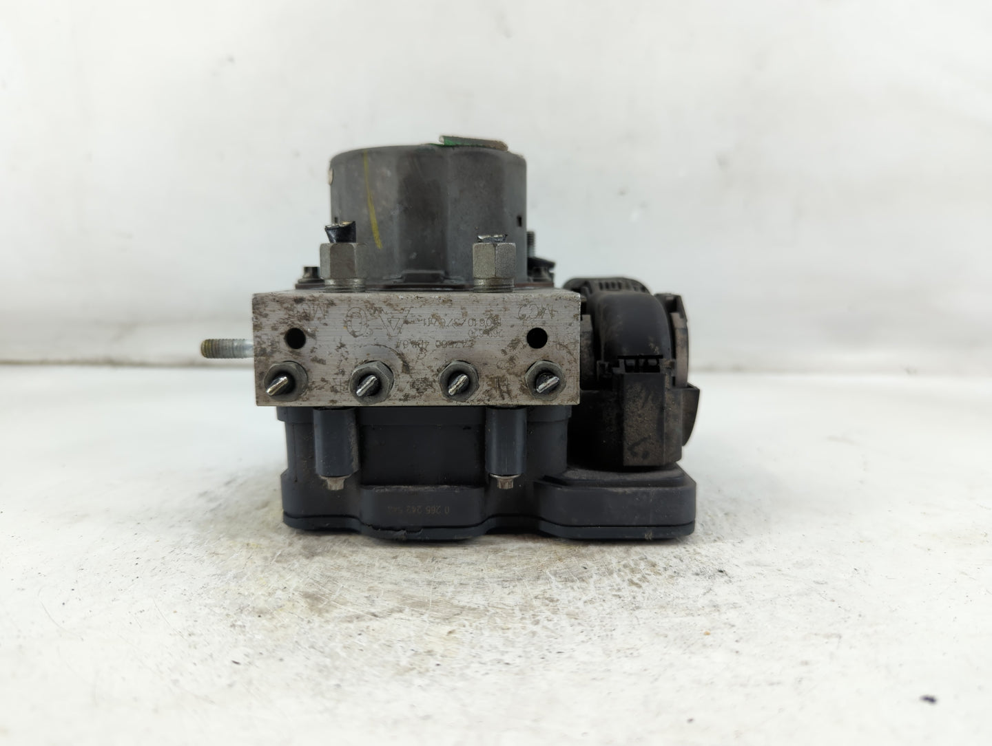 2014-2015 Nissan Rogue ABS Pump Control Module Replacement P/N:47660 4BA0A Fits Fits 2014 2015 OEM Used Auto Parts - Oemused
