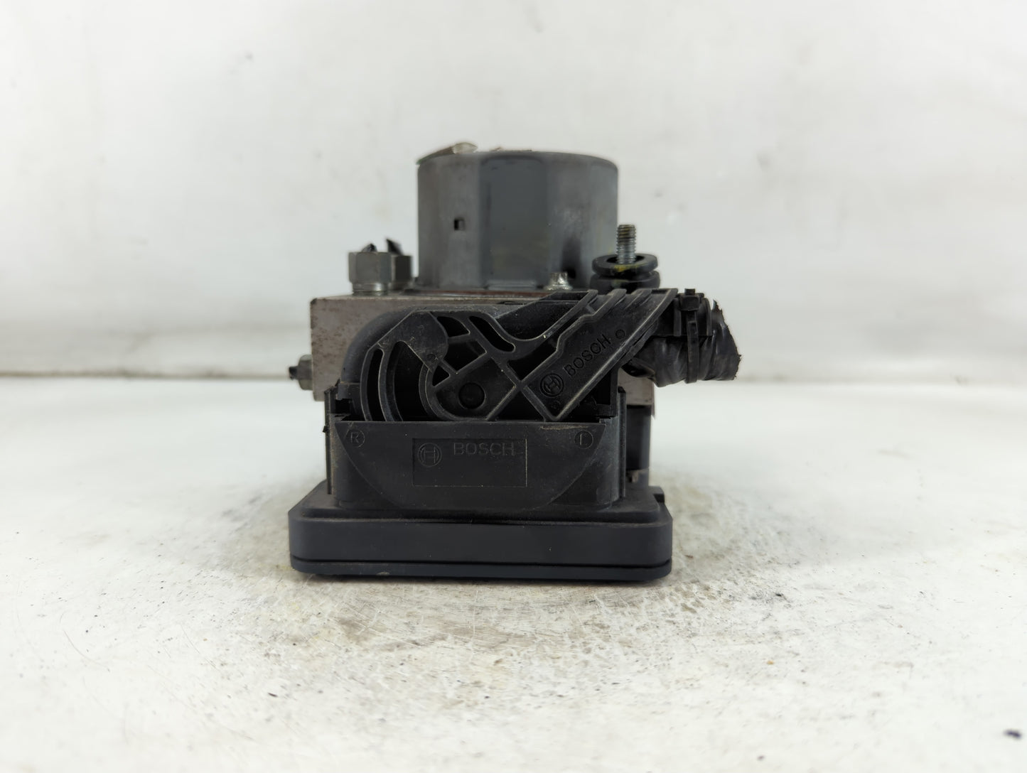 2014-2015 Nissan Rogue ABS Pump Control Module Replacement P/N:47660 4BA0A Fits Fits 2014 2015 OEM Used Auto Parts - Oemused
