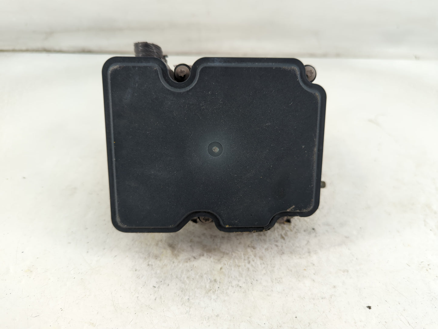 2014-2015 Nissan Rogue ABS Pump Control Module Replacement P/N:47660 4BA0A Fits Fits 2014 2015 OEM Used Auto Parts - Oemused