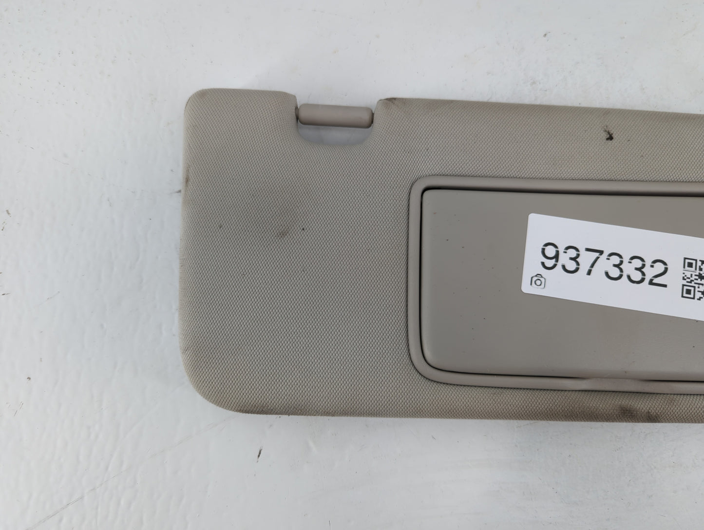 2014-2017 Nissan Rogue Sun Visor Shade Replacement Passenger Right Mirror Fits Fits 2014 2015 2016 2017 OEM Used Auto Parts 