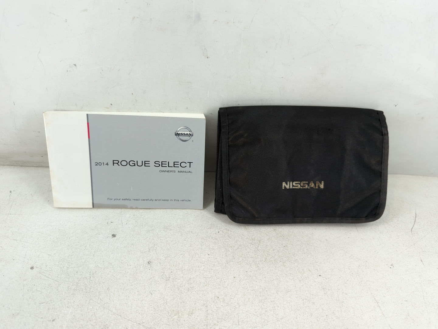 2014 Nissan Rogue Select Owners Manual Book Guide P/N:OM14E00S35U0 OEM Used Auto Parts - Oemusedautoparts1.com