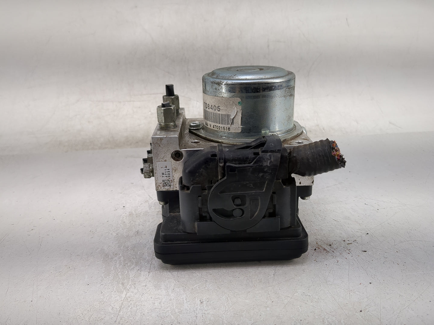 2014 Nissan Rogue Select ABS Pump Control Module Replacement P/N:47660-JM14A Fits Fits 2012 2013 2015 OEM Used Auto Parts - 
