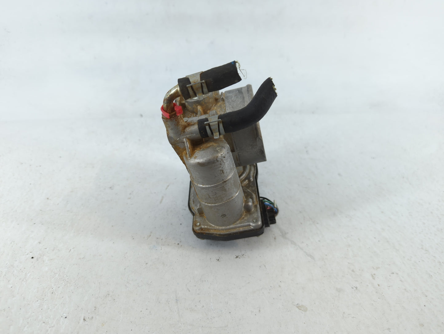 2014 Nissan Rogue Select Throttle Body P/N:RME60-15 Fits Fits 2011 2012 2013 2015 OEM Used Auto Parts - Oemusedautoparts1.co