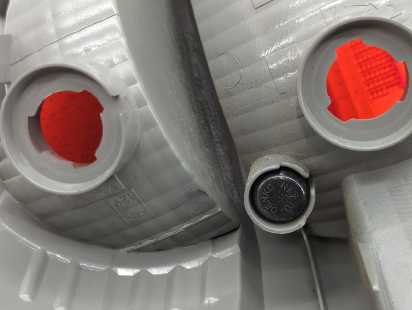 2014 Nissan Rogue Select Tail Light Assembly Passenger Right OEM Fits Fits 2008 2009 2010 2011 2012 2013 2015 OEM Used Auto 