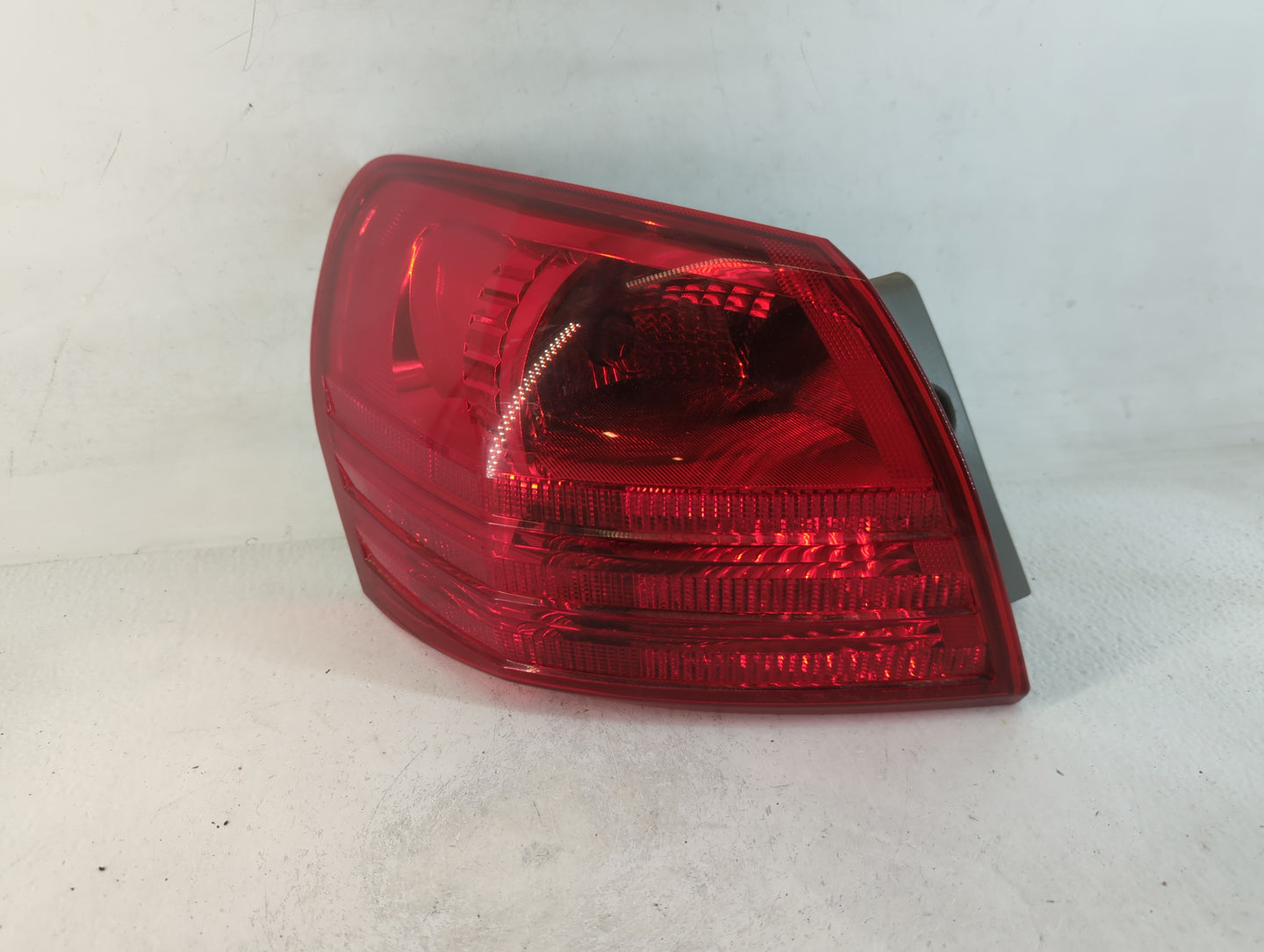 2014 Nissan Rogue Select Tail Light Assembly Driver Left OEM Fits Fits 2008 2009 2010 2011 2012 2013 2015 OEM Used Auto Part