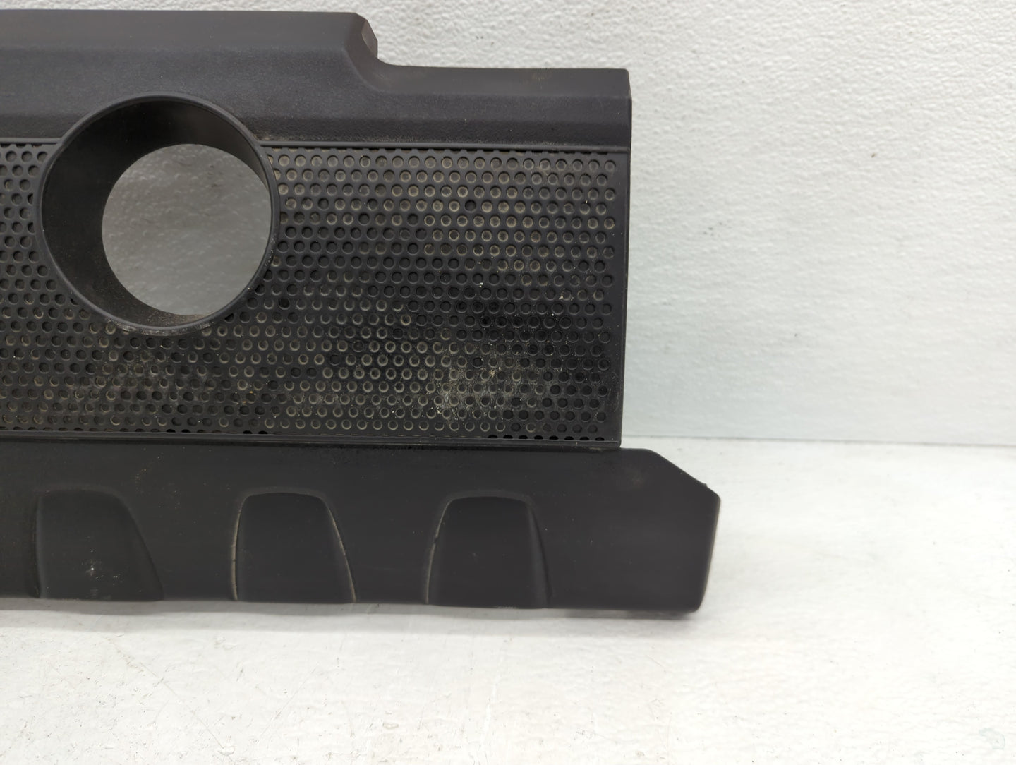 2014 Nissan Sentra Engine Cover - Oemusedautoparts1.com