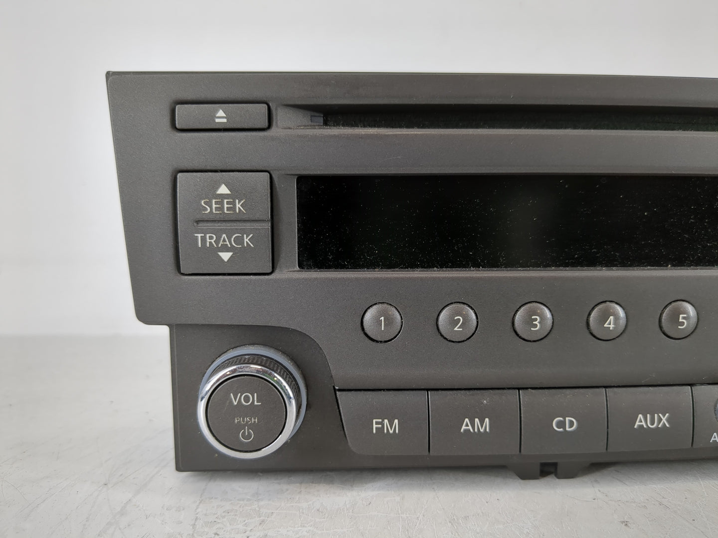 2013-2014 Nissan Sentra Radio AM FM Cd Player Receiver Replacement P/N:28185 3RA2A Fits Fits 2013 2014 OEM Used Auto Parts -