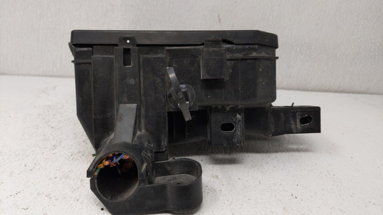 2013-2019 Nissan Sentra Fusebox Fuse Box Panel Relay Module P/N:284B7 3RA1A 284B7 3RA1B Fits OEM Used Auto Parts - Oemusedau