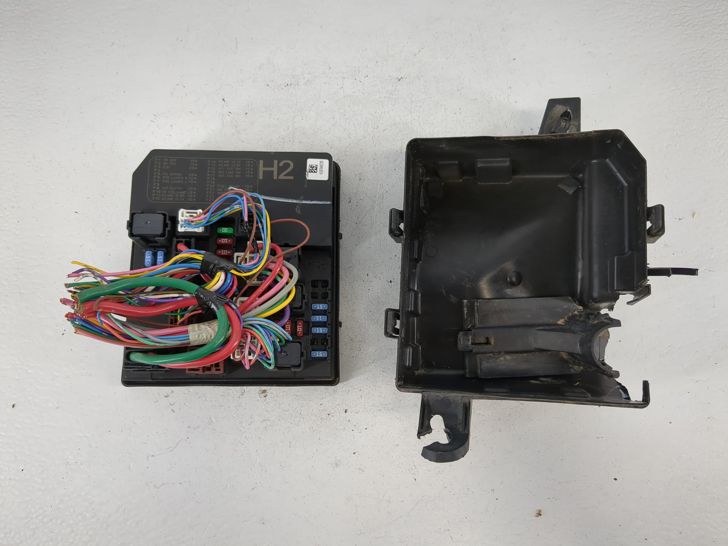 2013-2019 Nissan Sentra Fusebox Fuse Box Panel Relay Module P/N:284B7 3RA1B Fits Fits 2013 2014 2015 2016 2017 2018 2019 OEM