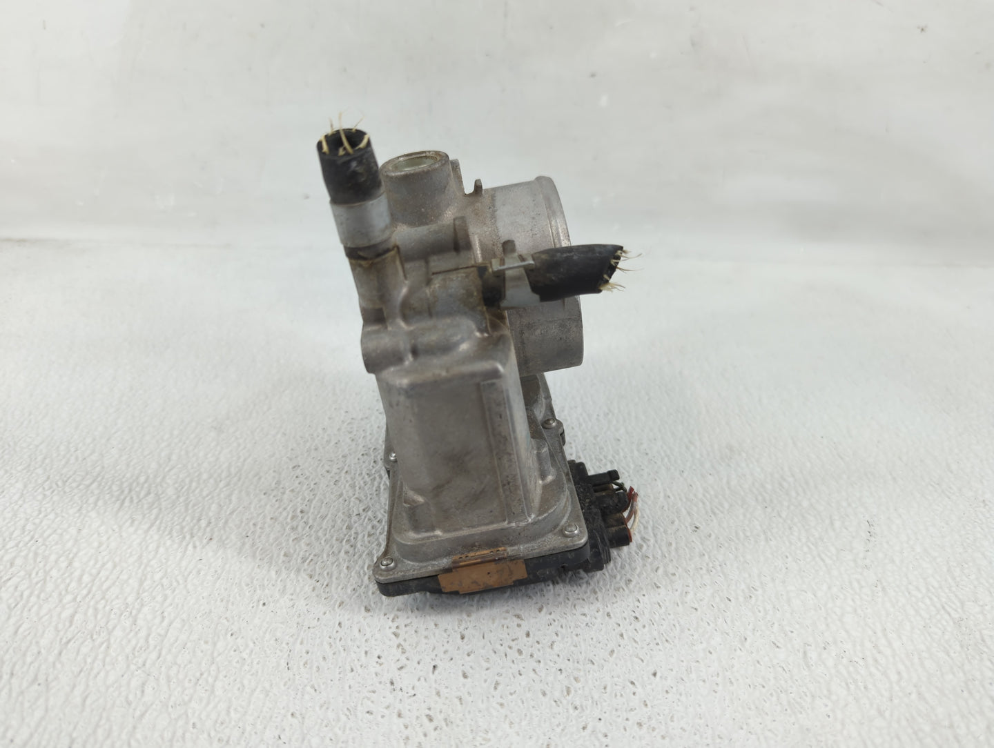 2013-2019 Nissan Sentra Throttle Body P/N:3RA60-01 A Fits Fits 2013 2014 2015 2016 2017 2018 2019 OEM Used Auto Parts - Oemu