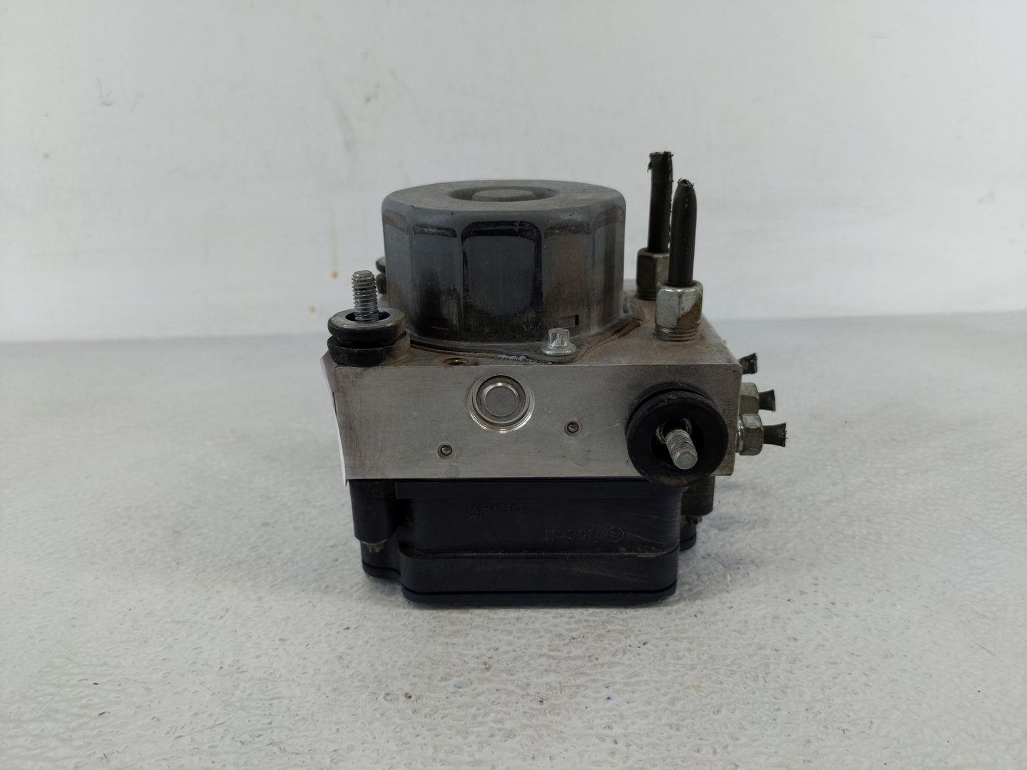 2014-2015 Nissan Sentra ABS Pump Control Module Replacement P/N:47660 3SG00 Fits Fits 2014 2015 OEM Used Auto Parts - Oemuse