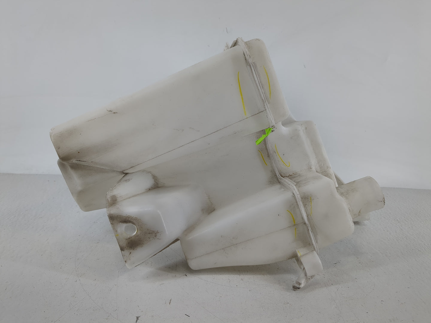 2013-2015 Nissan Sentra Windshield Washer Fluid Reservoir Bottle Oem - Oemusedautoparts1.com