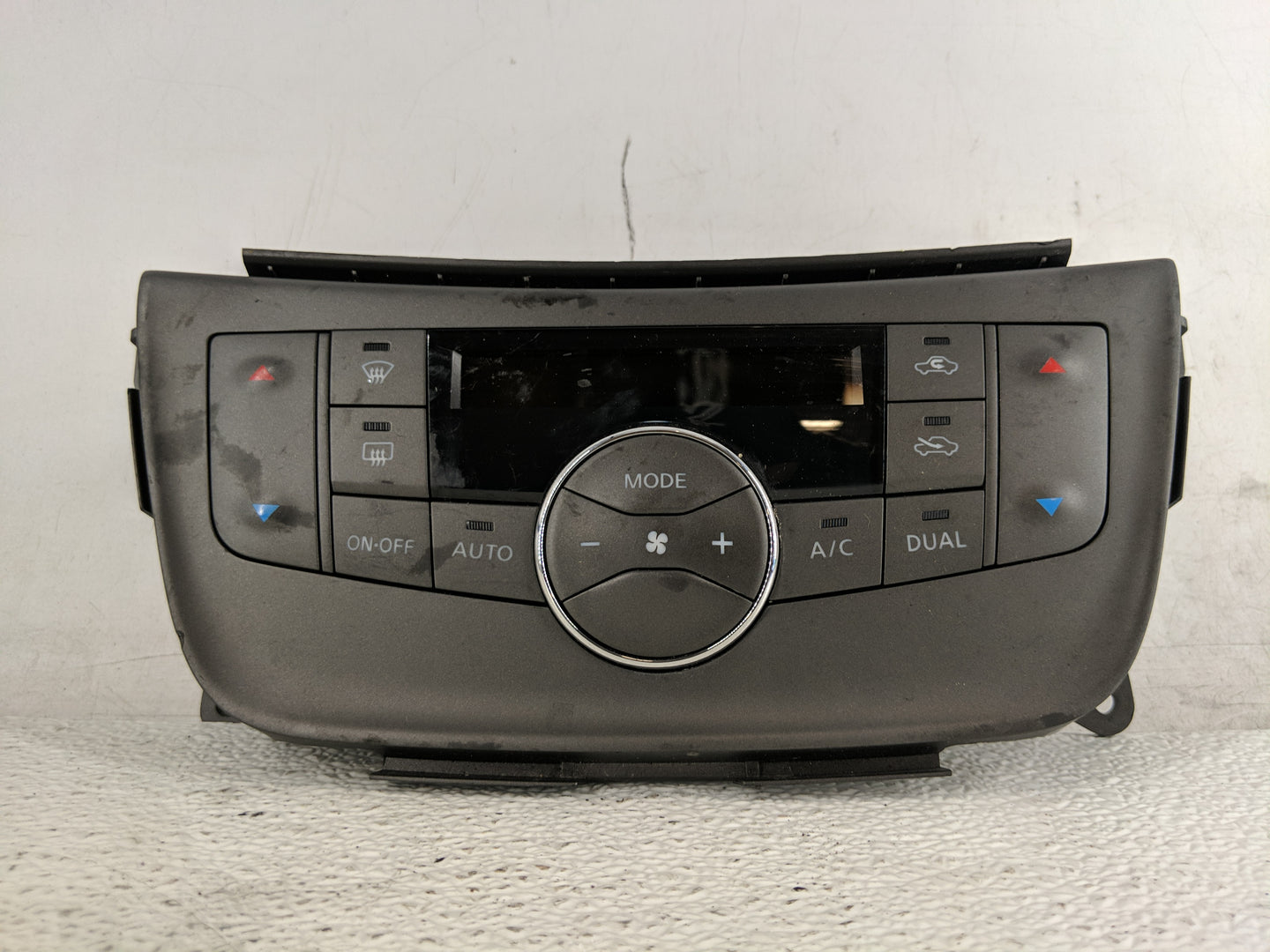 2013-2014 Nissan Sentra Climate Control Module Temperature AC/Heater Replacement P/N:275003SA2A Fits Fits 2013 2014 OEM Used