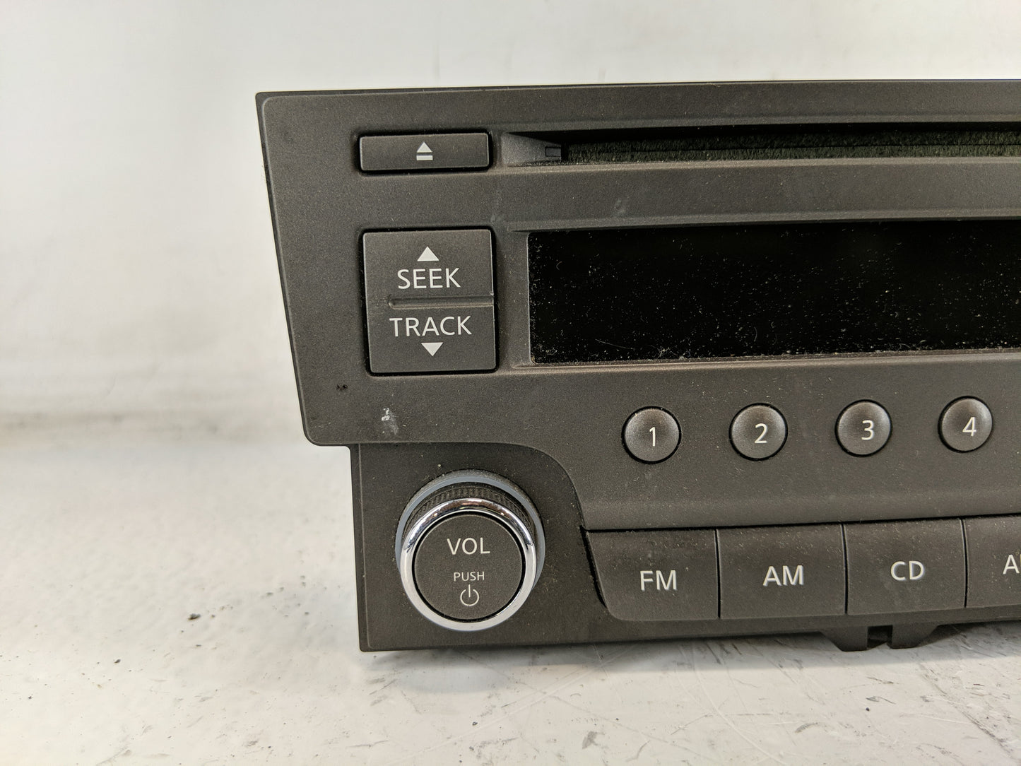2013-2014 Nissan Sentra Radio AM FM Cd Player Receiver Replacement P/N:PN-3365M 28185 3RA2A Fits Fits 2013 2014 OEM Used Aut
