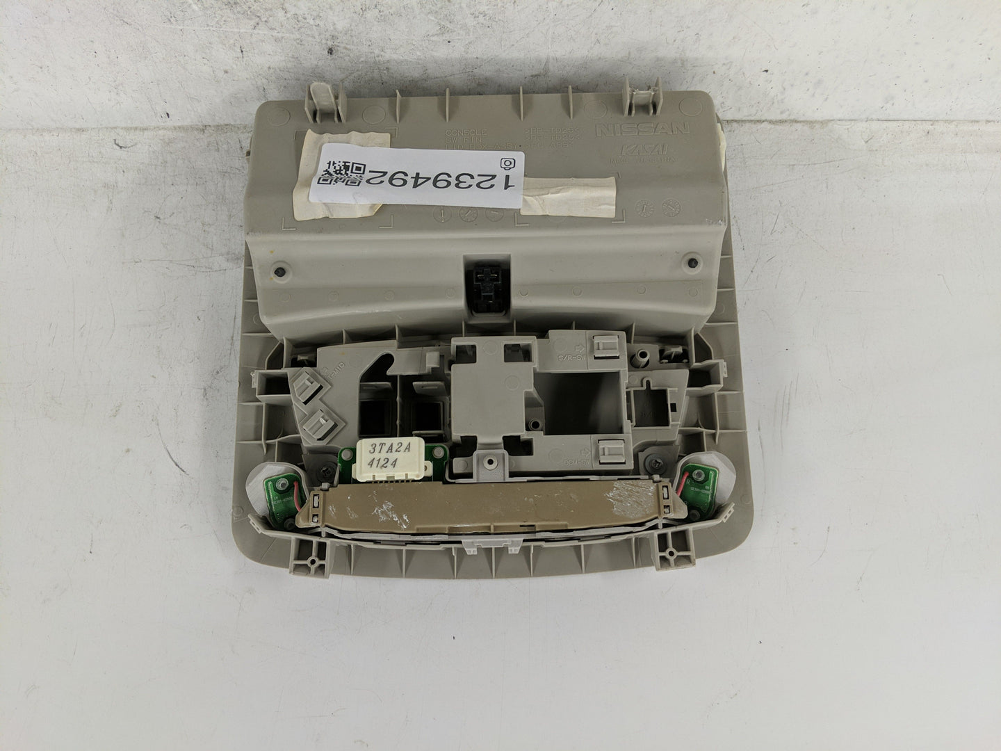 2014 Nissan Sentra Overhead Roof Console - Oemusedautoparts1.com