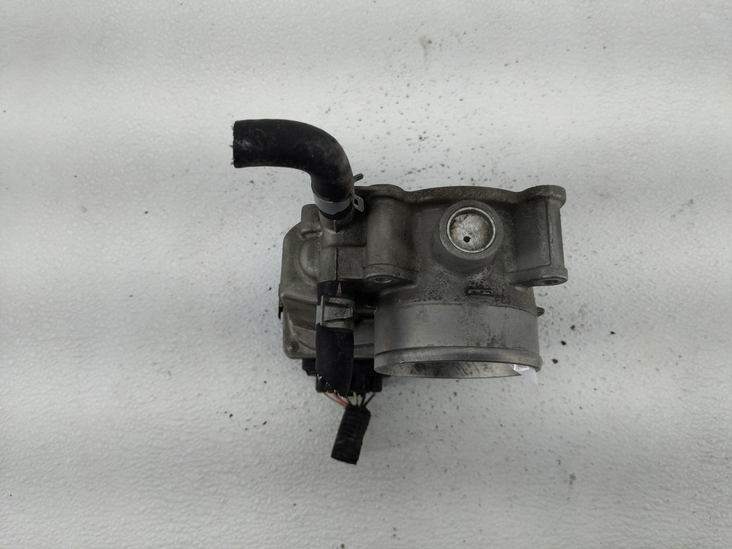 2013-2019 Nissan Sentra Throttle Body P/N:3RA60-01 A Fits Fits 2013 2014 2015 2016 2017 2018 2019 OEM Used Auto Parts - Oemu