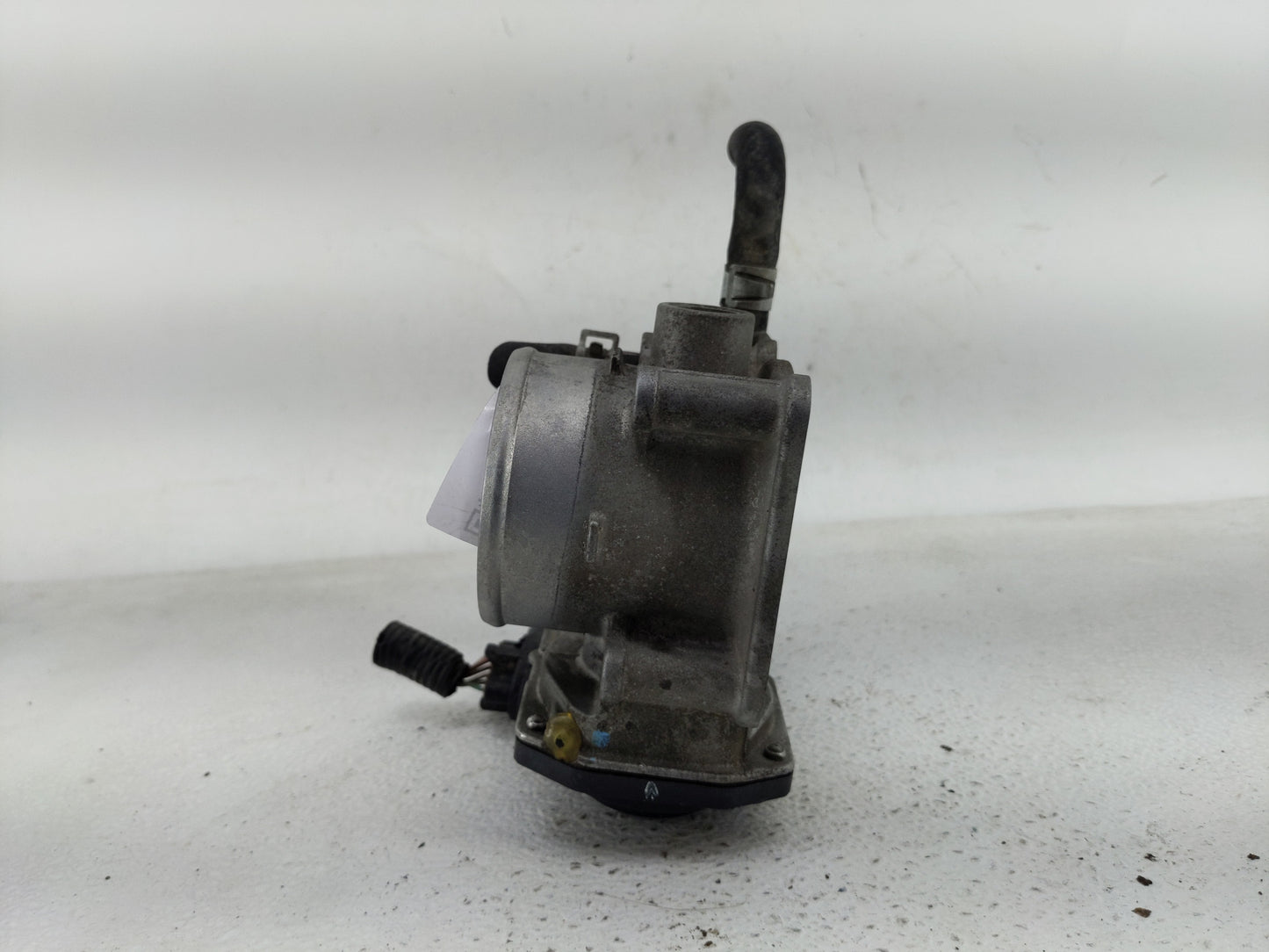 2013-2019 Nissan Sentra Throttle Body P/N:3RA60-01 A Fits Fits 2013 2014 2015 2016 2017 2018 2019 OEM Used Auto Parts - Oemu