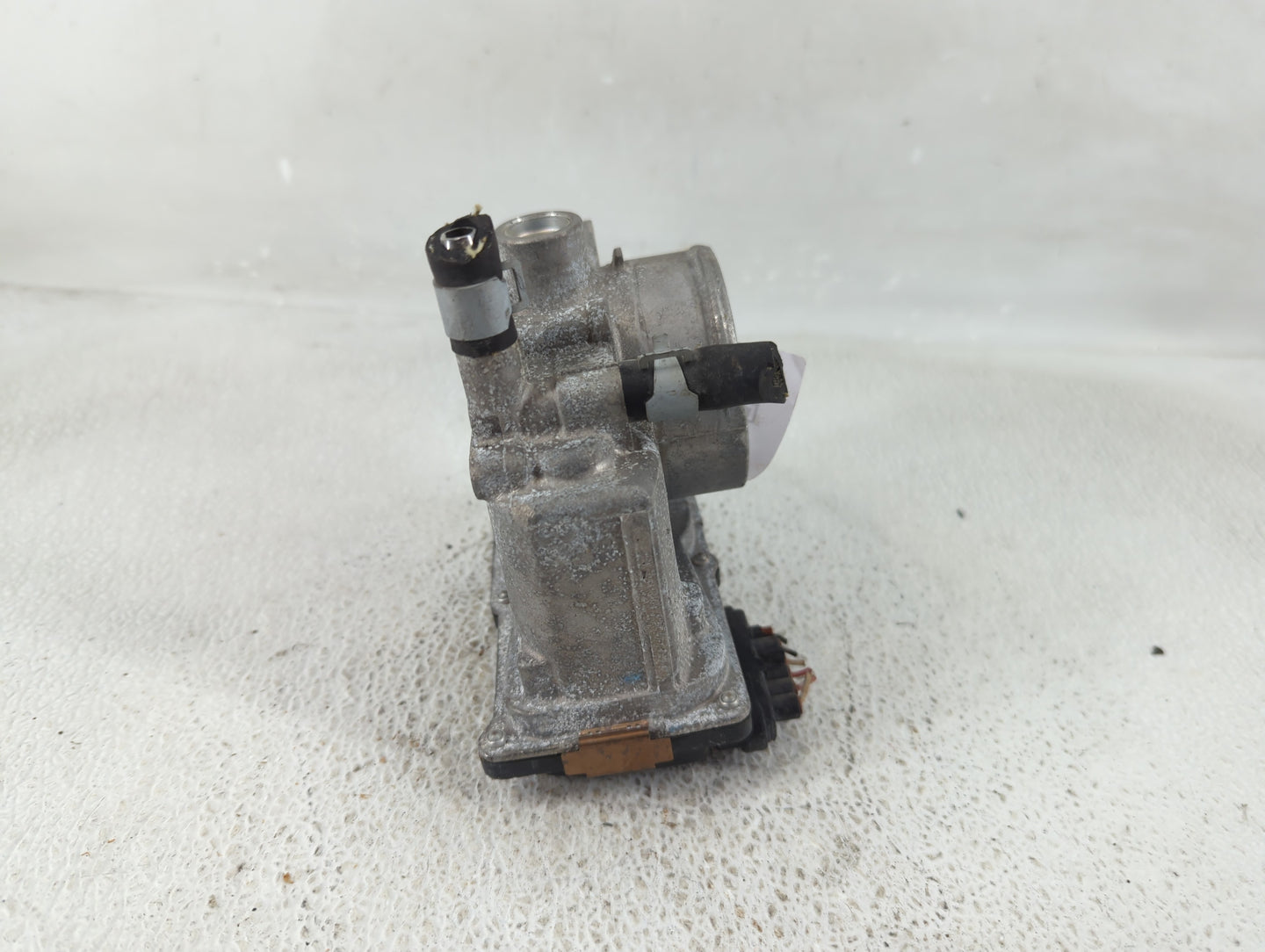 2013-2019 Nissan Sentra Throttle Body Fits Fits 2013 2014 2015 2016 2017 2018 2019 OEM Used Auto Parts - Oemusedautoparts1.c