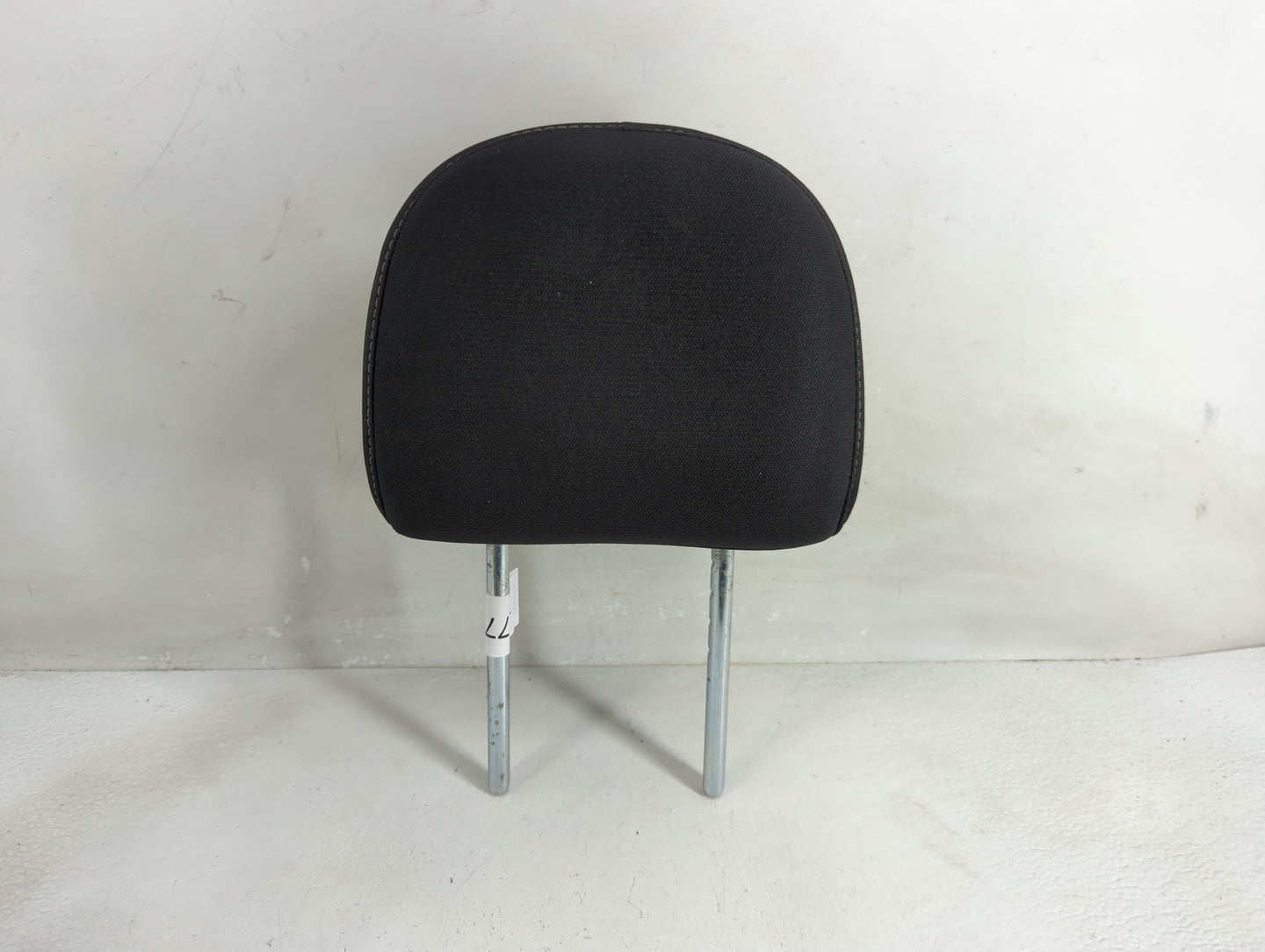 2014 Nissan Sentra Headrest Head Rest Front Driver Passenger Seat Fits OEM Used Auto Parts - Oemusedautoparts1.com