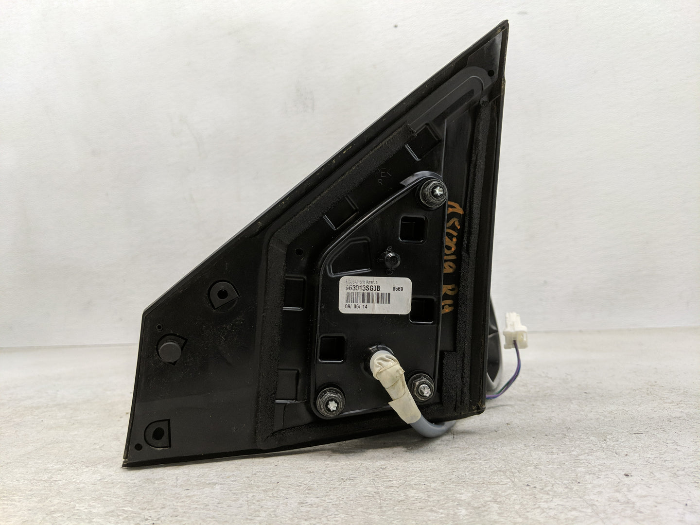 2013-2015 Nissan Sentra Passenger Side View Mirror - Right Door Mirror OEM Used - Oemusedautoparts1.com