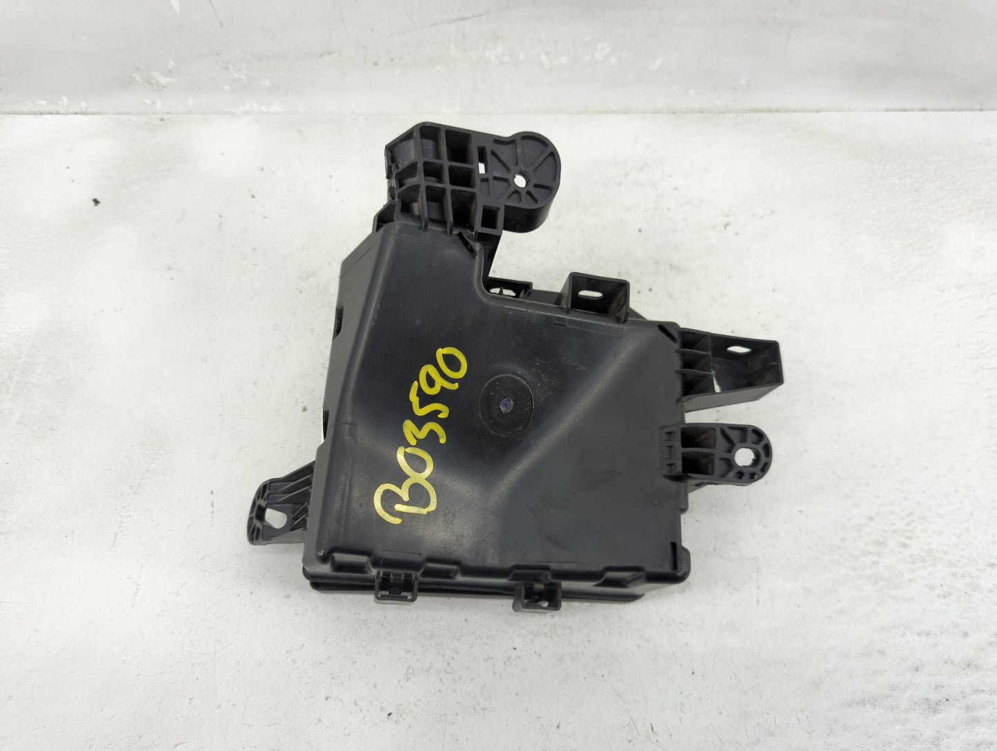 2013-2019 Nissan Sentra Fusebox Fuse Box Panel Relay Module P/N:4381173991 Fits Fits 2013 2014 2015 2016 2017 2018 2019 OEM 