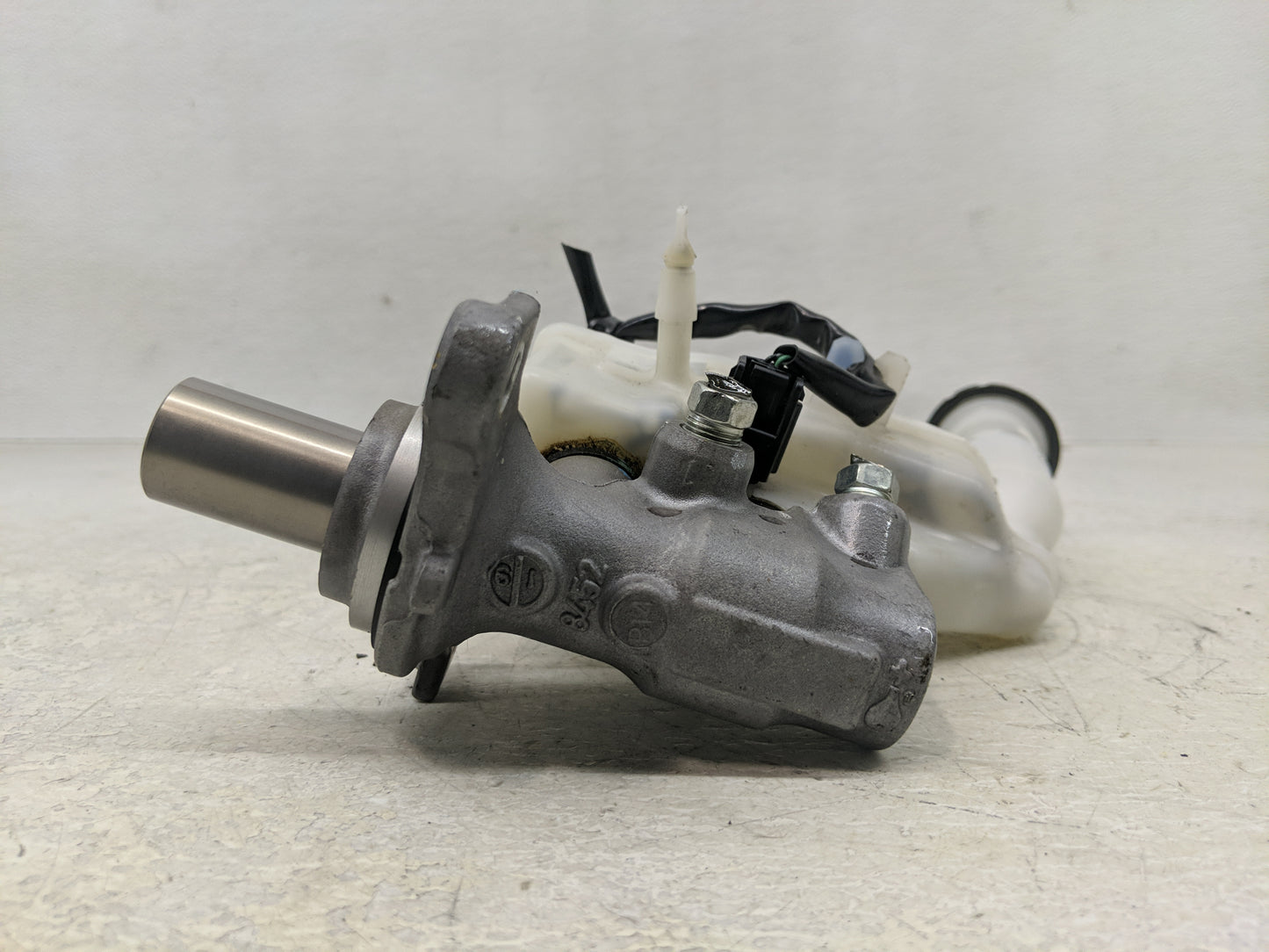 2013-2019 Nissan Sentra Brake Master Cylinder - Oemusedautoparts1.com