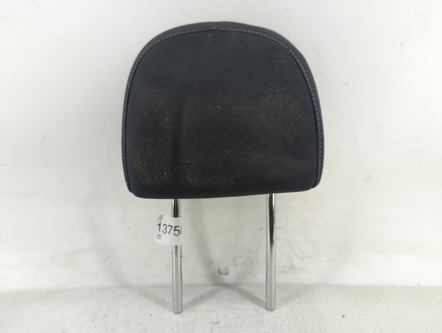 2013-2014 Nissan Sentra Headrest Head Rest Front Driver Passenger Seat - Oemusedautoparts1.com
