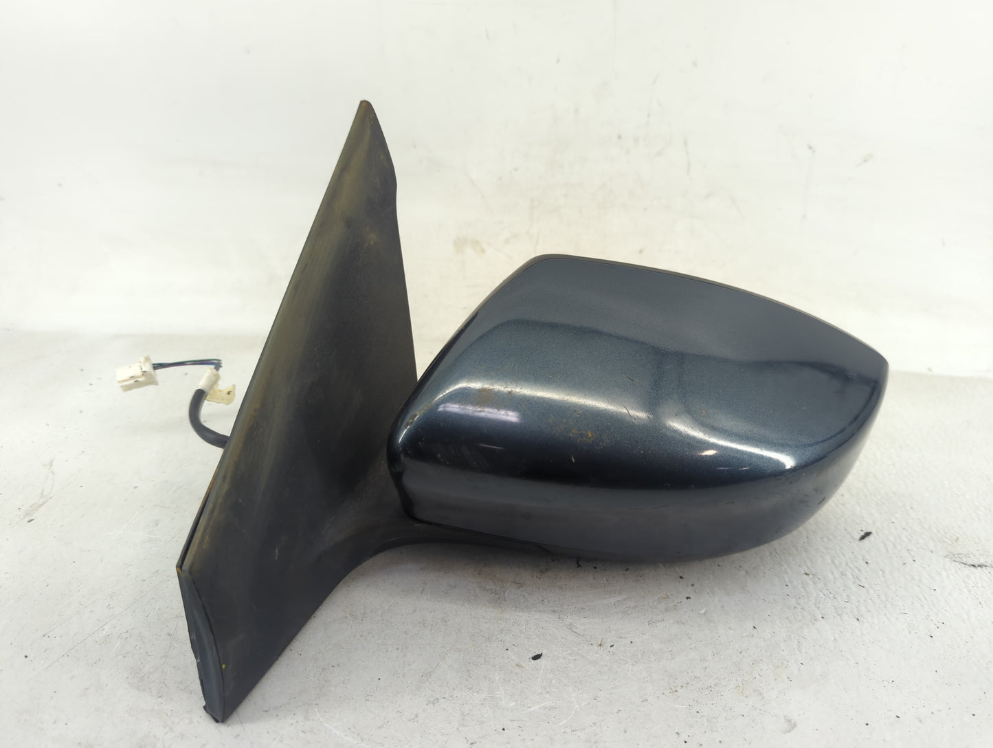 2013-2015 Nissan Sentra Driver Side View Mirror - Left Door Mirror OEM Used - Oemusedautoparts1.com