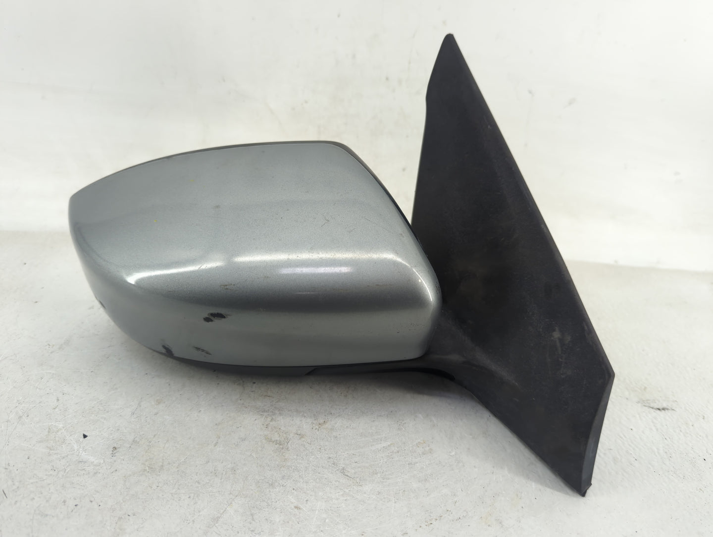 2013-2015 Nissan Sentra Passenger Side View Mirror - Right Door Mirror OEM Used - Oemusedautoparts1.com