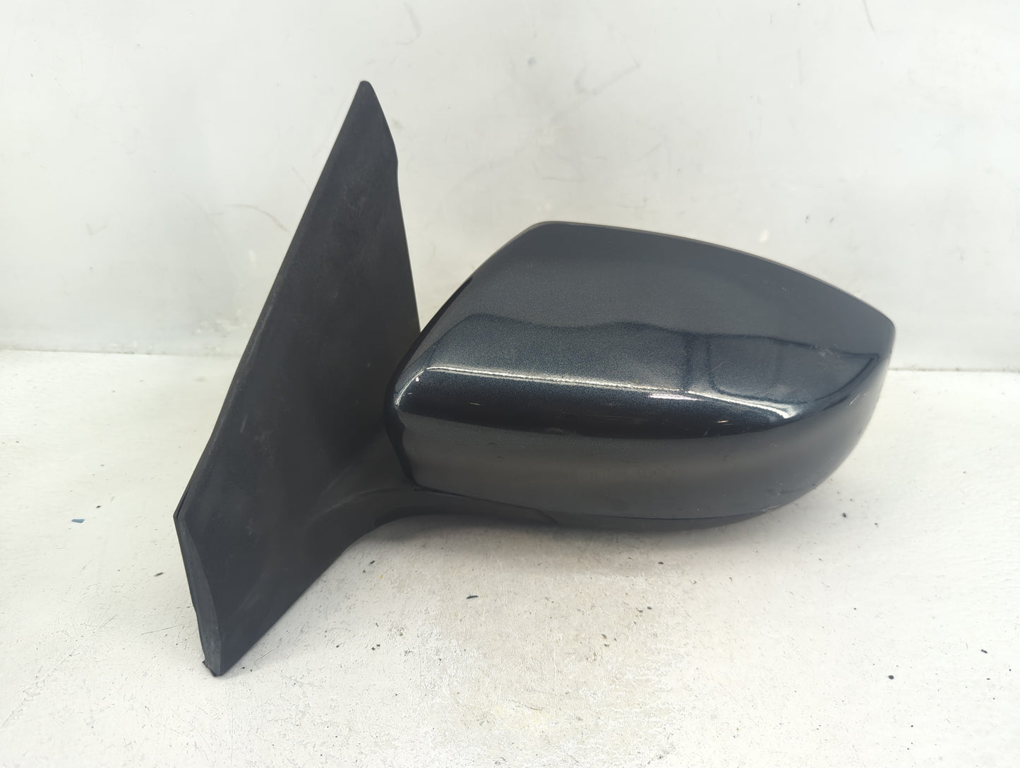 2013-2015 Nissan Sentra Driver Side View Mirror - Left Door Mirror OEM Used - Oemusedautoparts1.com