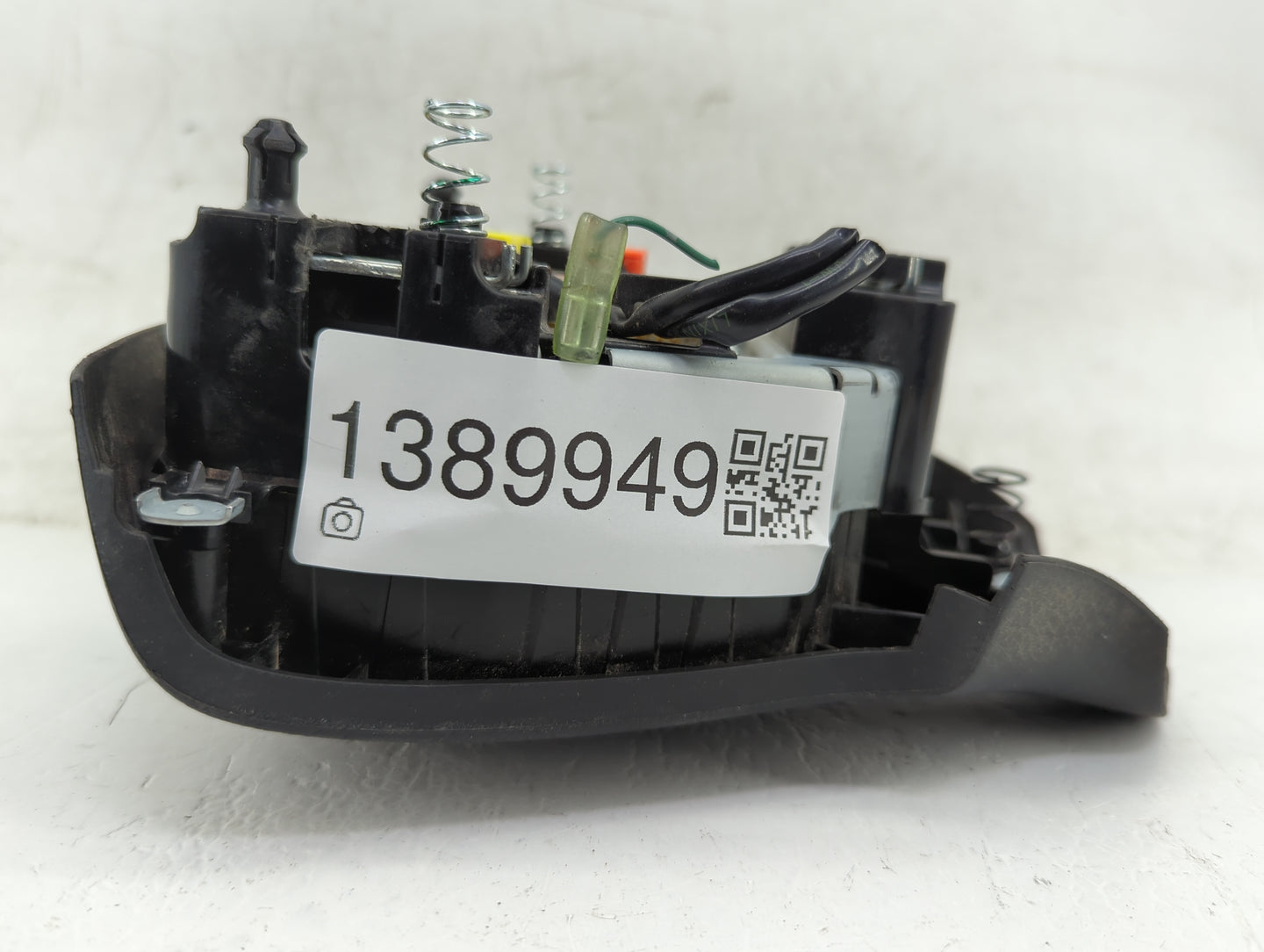 2013-2019 Nissan Sentra Air Bag Driver Left Steering Wheel Mounted Fits Fits 2013 2014 2015 2016 2017 2018 2019 OEM Used Aut