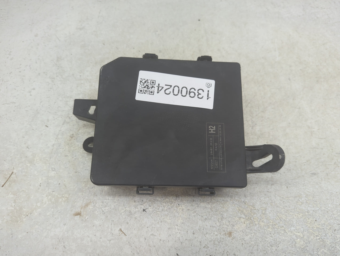 2013-2019 Nissan Sentra Fusebox Fuse Box Panel Relay Module Fits Fits 2013 2014 2015 2016 2017 2018 2019 OEM Used Auto Parts