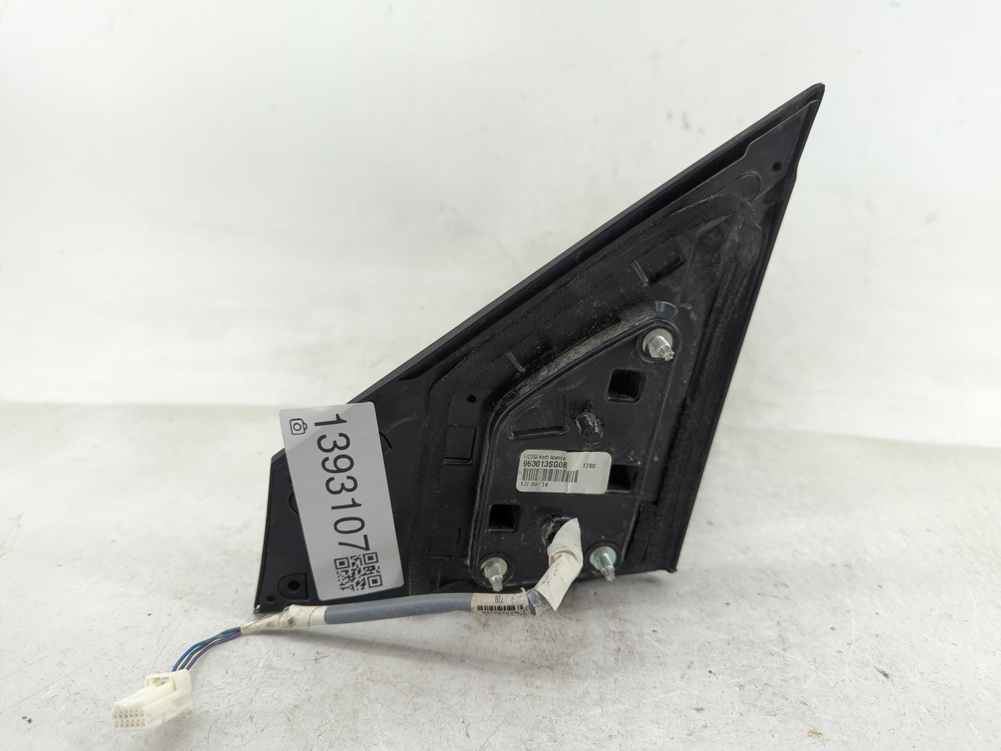 2013-2015 Nissan Sentra Passenger Side View Mirror - Right Door Mirror OEM Used - Oemusedautoparts1.com