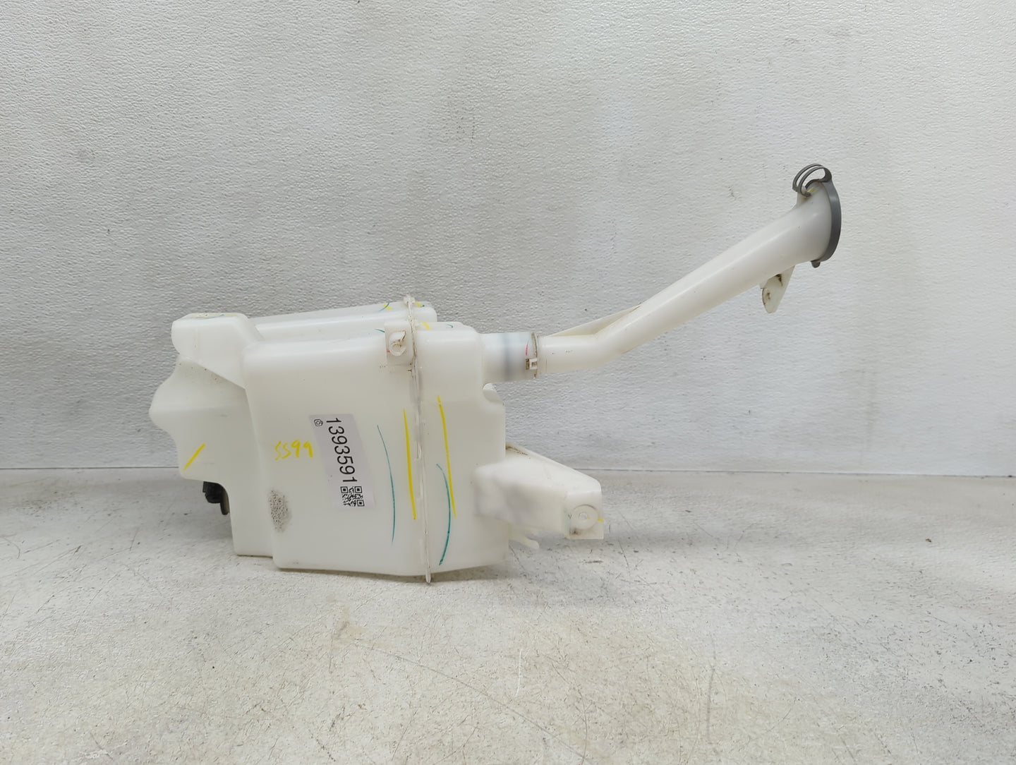 2013-2015 Nissan Sentra Windshield Washer Fluid Reservoir Bottle Oem - Oemusedautoparts1.com