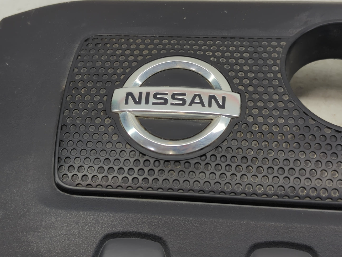 2014 Nissan Sentra Engine Cover - Oemusedautoparts1.com