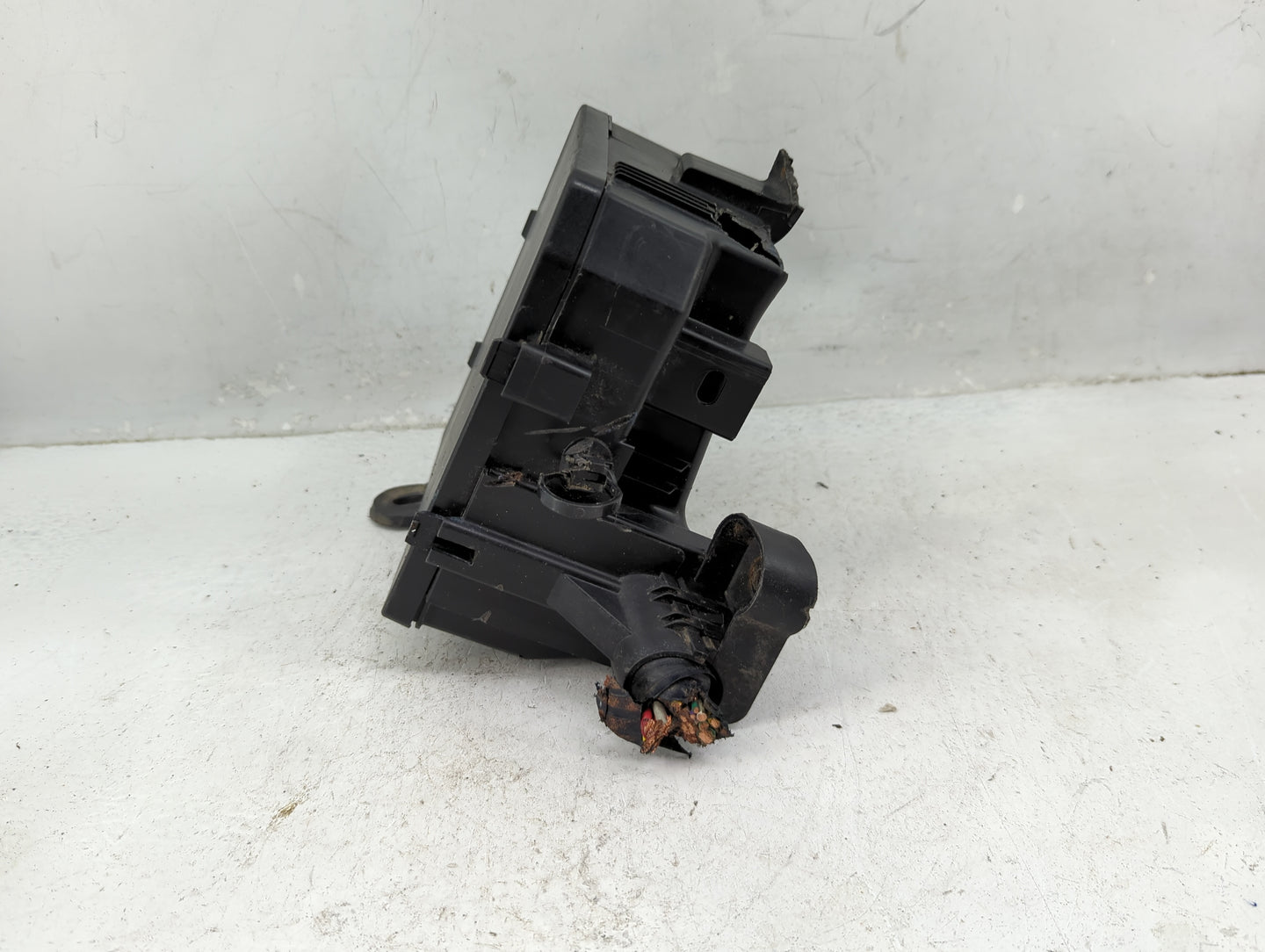 2013-2019 Nissan Sentra Fusebox Fuse Box Panel Relay Module P/N:284B7 3RA3B Fits Fits 2013 2014 2015 2016 2017 2018 2019 OEM