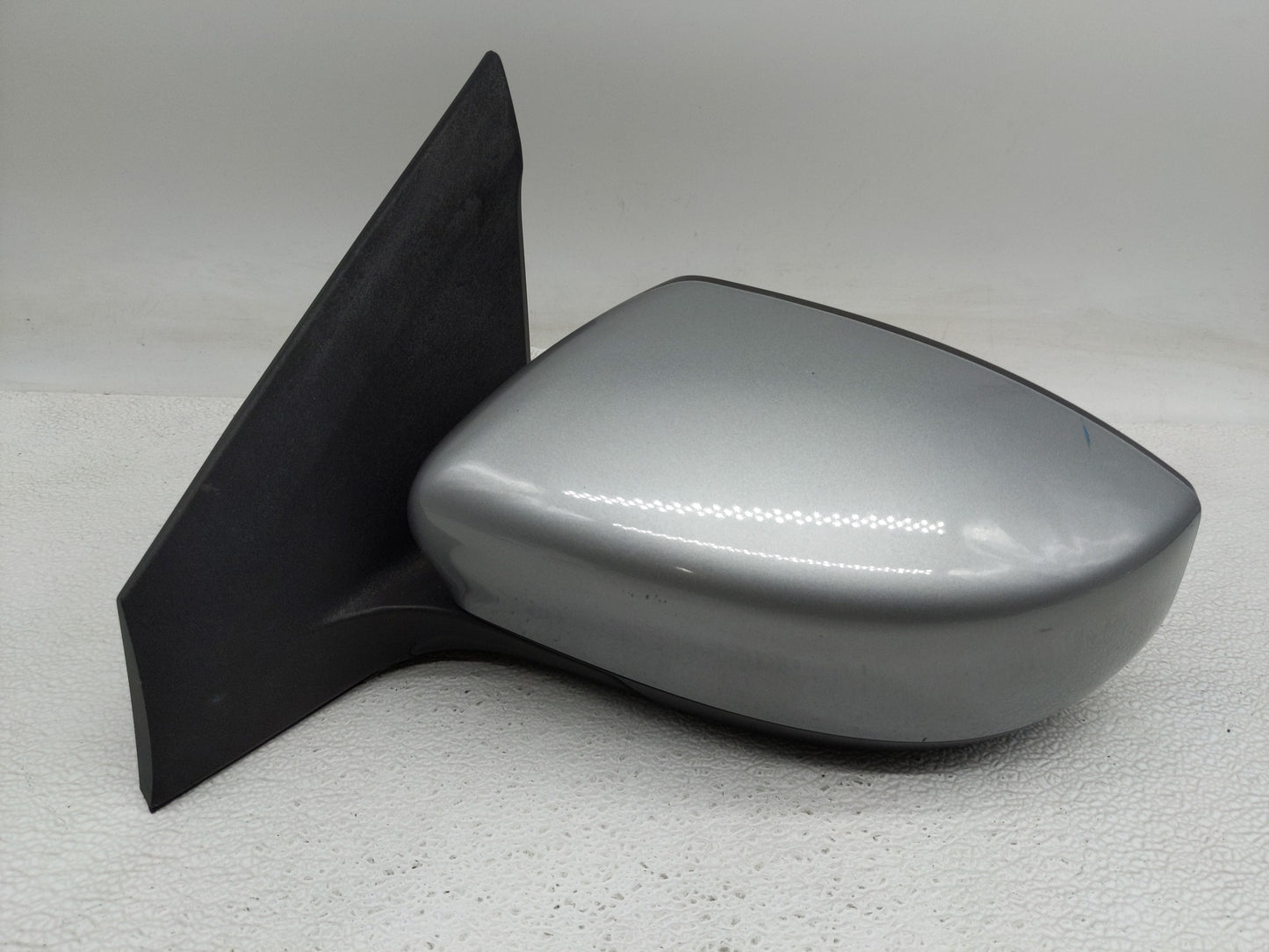 2013-2015 Nissan Sentra Driver Side View Mirror - Left Door Mirror OEM Used - Oemusedautoparts1.com