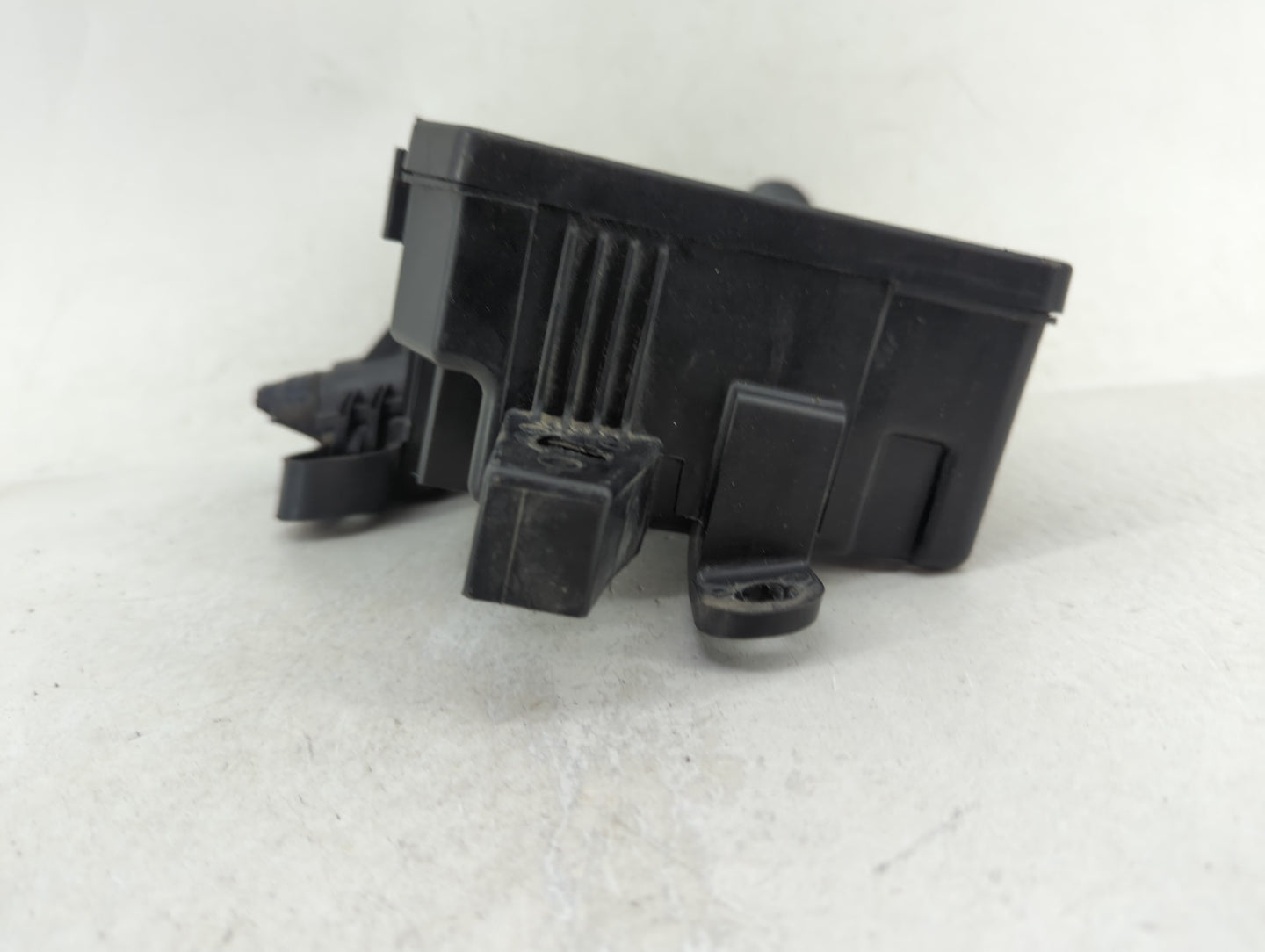 2013-2019 Nissan Sentra Fusebox Fuse Box Panel Relay Module P/N:284B7 3RA38 Fits Fits 2013 2014 2015 2016 2017 2018 2019 OEM
