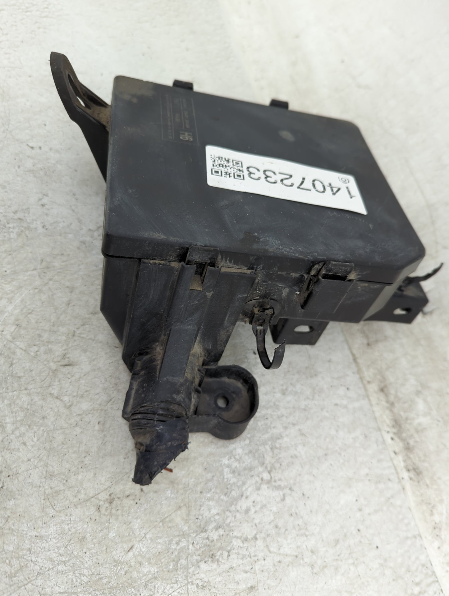 2013-2019 Nissan Sentra Fusebox Fuse Box Panel Relay Module P/N:284B7 3RA3B Fits Fits 2013 2014 2015 2016 2017 2018 2019 OEM