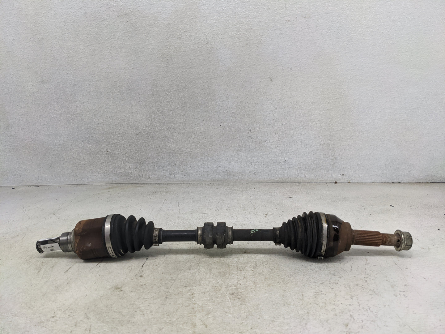 2013-2019 Nissan Sentra Axle Shaft Front Driver Cv C/v - Oemusedautoparts1.com